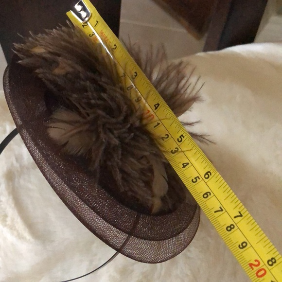 🐎 Handmade feather & netted headband fascinator, slide for position - Picture 6 of 6